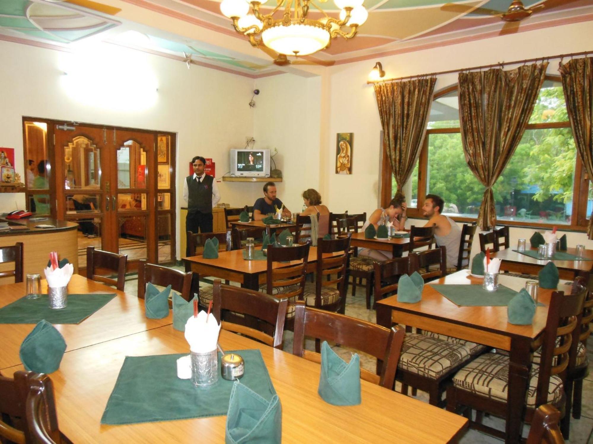 Hotel Taj Plaza, Vip Road, Agra Агра Экстерьер фото