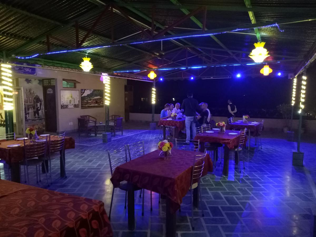 Hotel Taj Plaza, Vip Road, Agra Агра Экстерьер фото