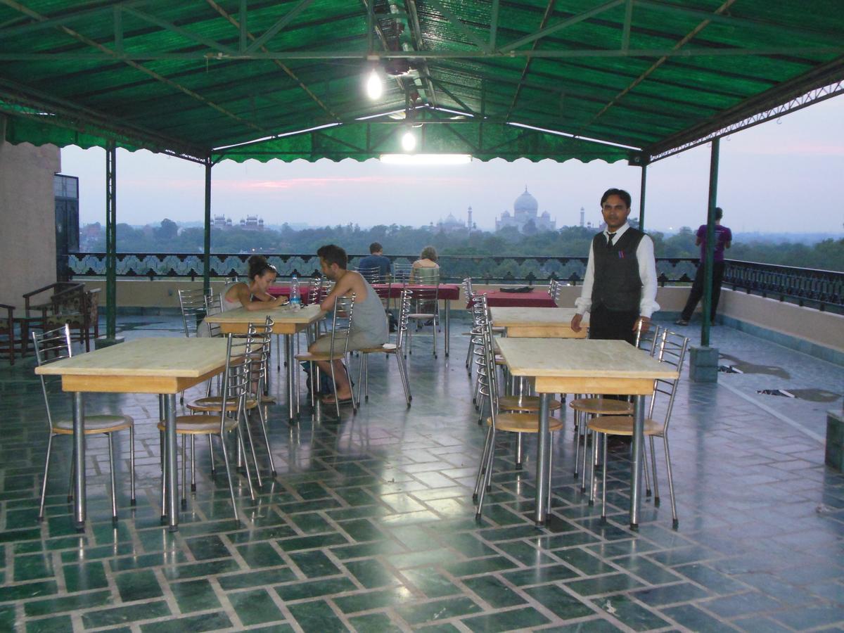 Hotel Taj Plaza, Vip Road, Agra Агра Экстерьер фото